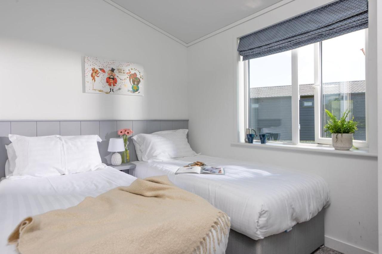 Buttercup Lodge, 33 Roadford Lake Lodges Lifton المظهر الخارجي الصورة