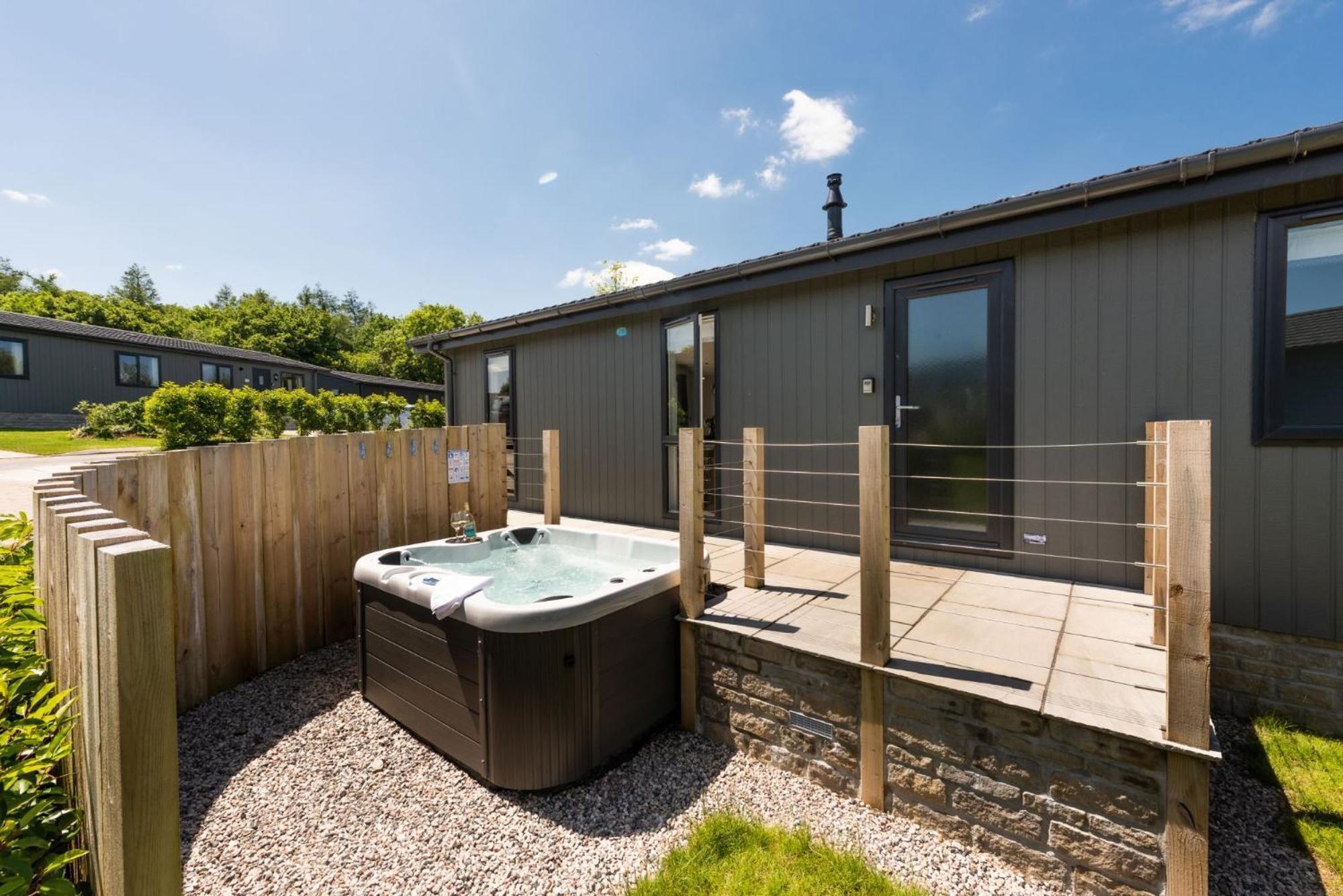 Buttercup Lodge, 33 Roadford Lake Lodges Lifton المظهر الخارجي الصورة